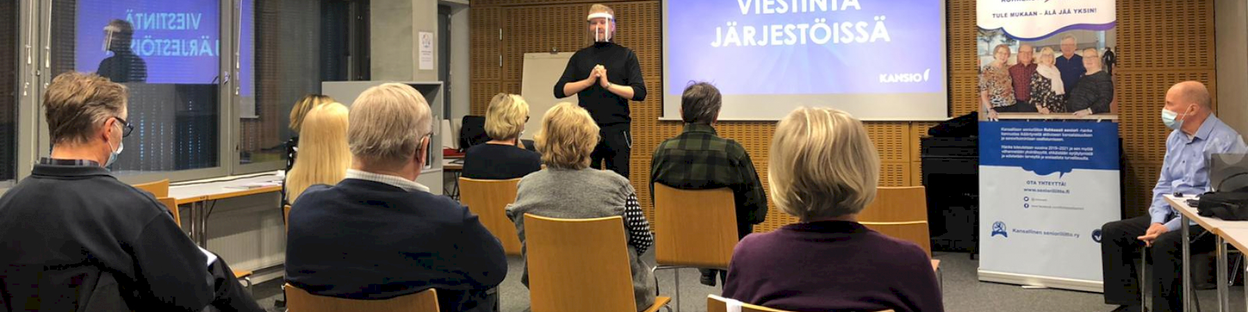 Tarkkailemme koronatilannetta ja rajoituksia lähikurssiemme suhteen