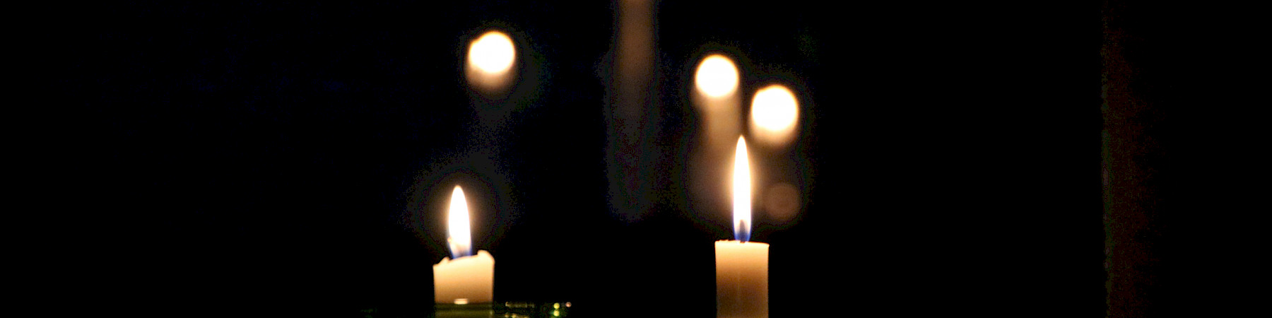 Senioriliitto toivottaa rauhaisaa ja harrasta pyhäinpäivää!