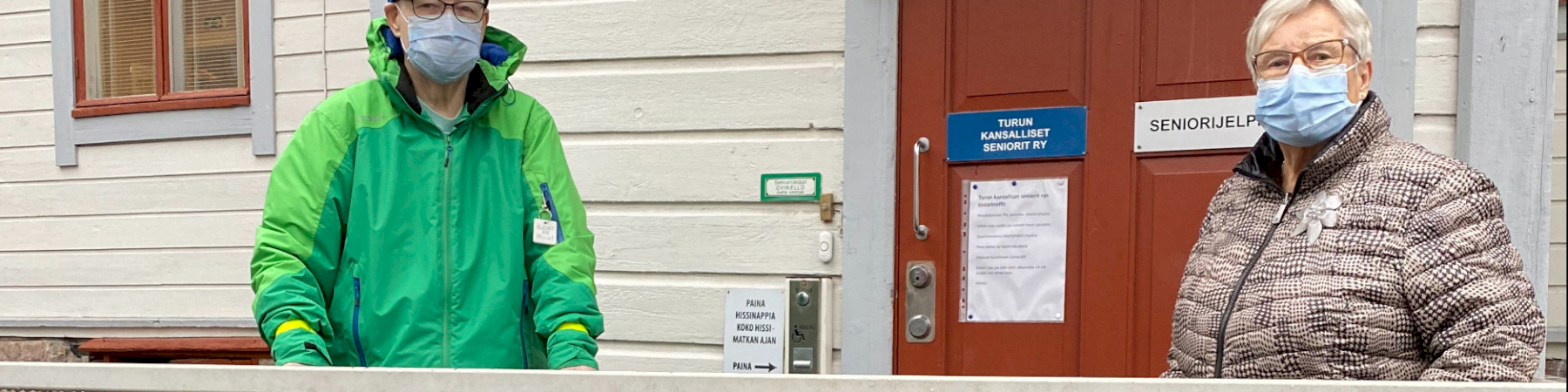 ”Olen jäänyt yksin, mutta minua ei ole yksin jätetty” – Senioreiden toiminta vei pois tunteen yksinäisyydestä