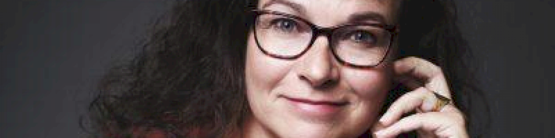 Antellin Turkuun sijoittuva Puuvillatehdas-sarja kiehtoo lukijoita