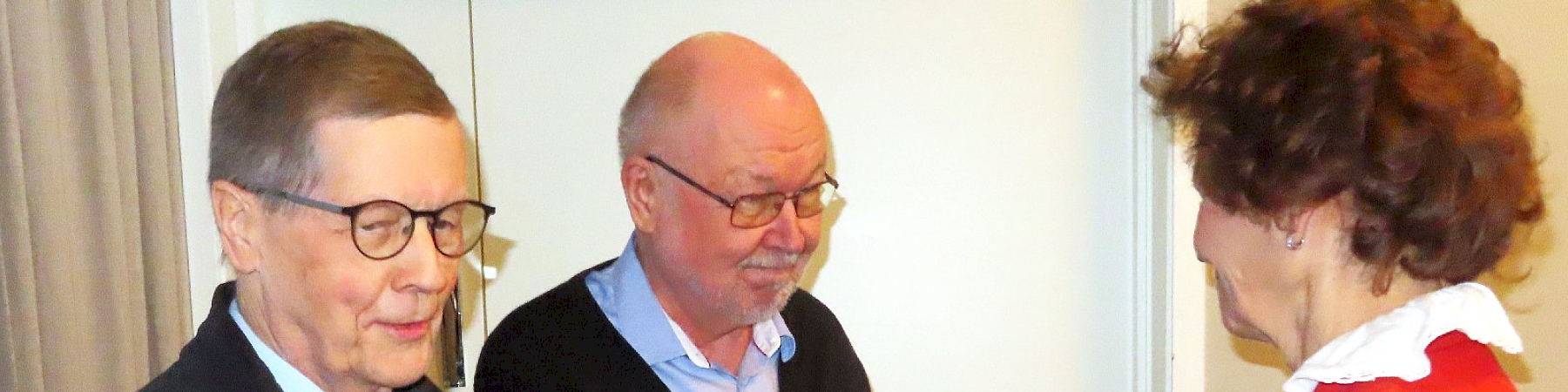 Kuusankosken seniorit joululounaalla