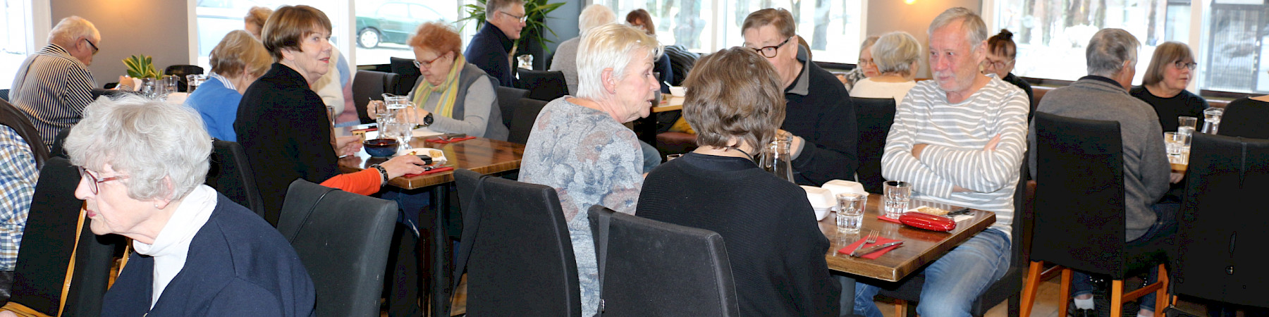 Lounastapaamiset 10 vuotta